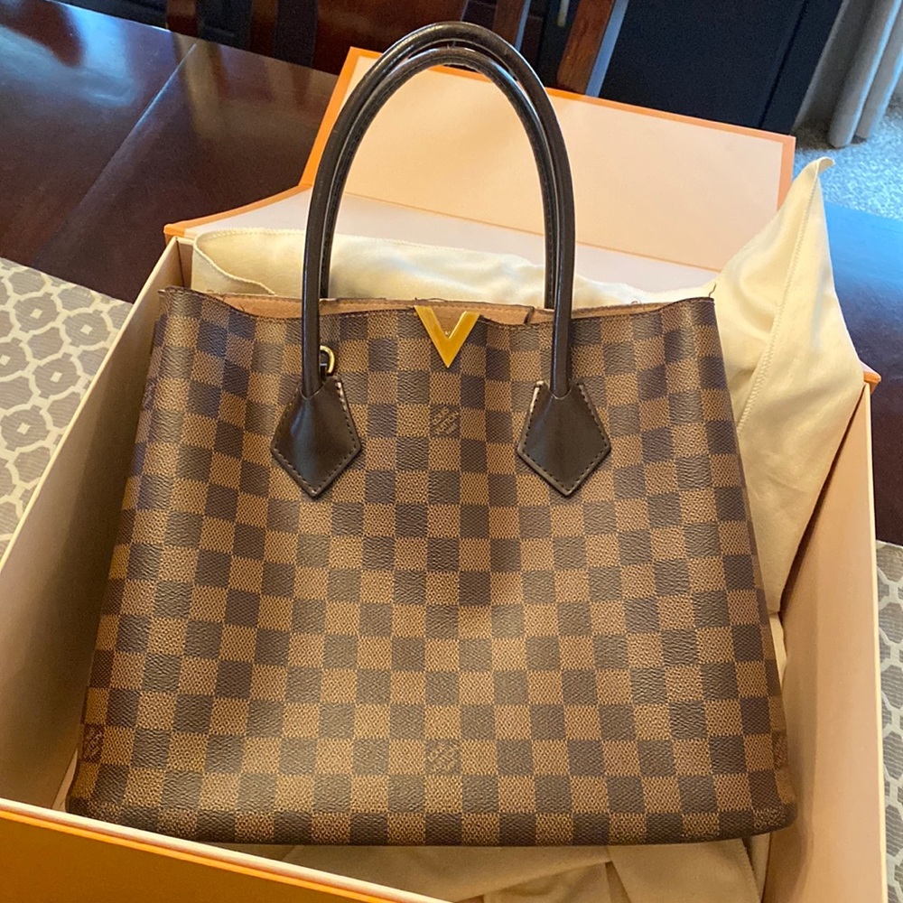 Louis Vuitton Kensington Handbag